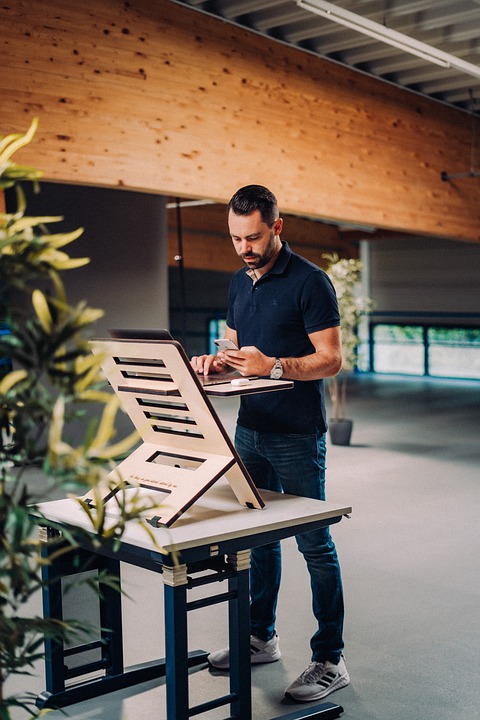 3 Benefits Of A Standing Desk