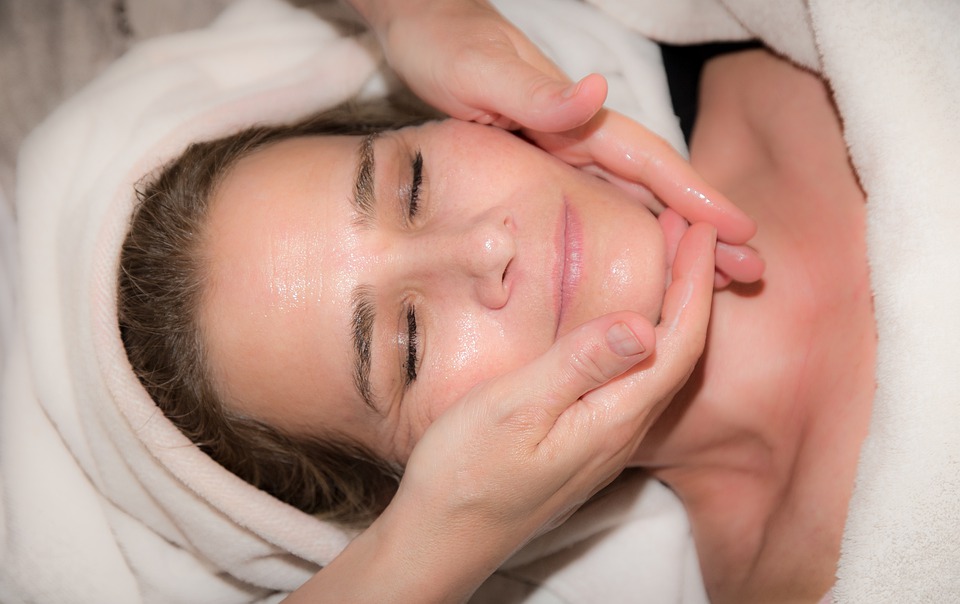 Informational Article: Face Massage Classes