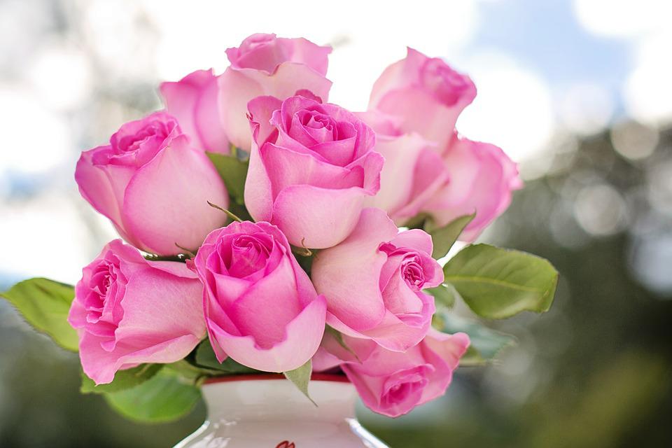 Facts You Didn’t Know About Artificial Roses