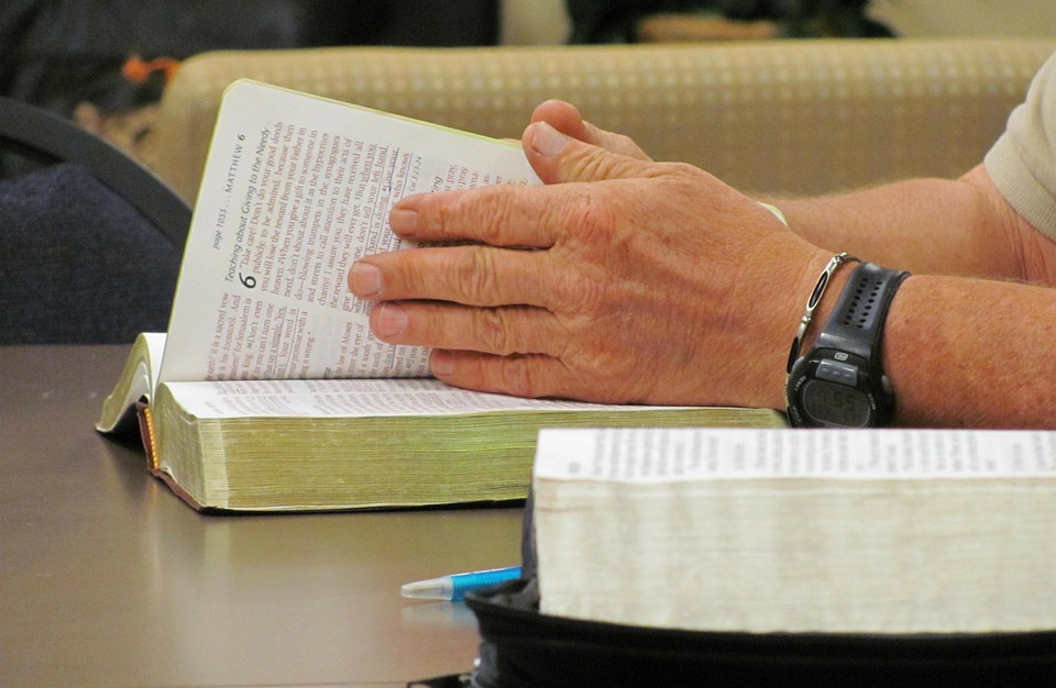 The Benefits Of Online Bible Study