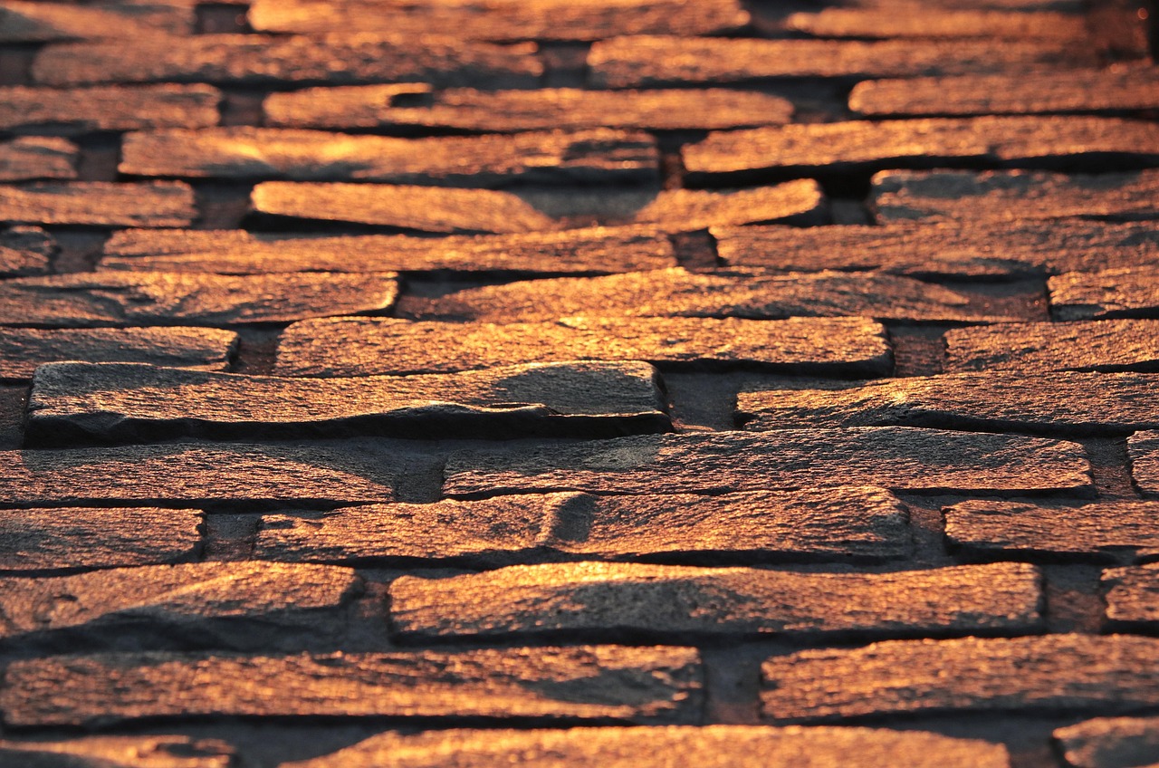 cobblestones-3678292_1280