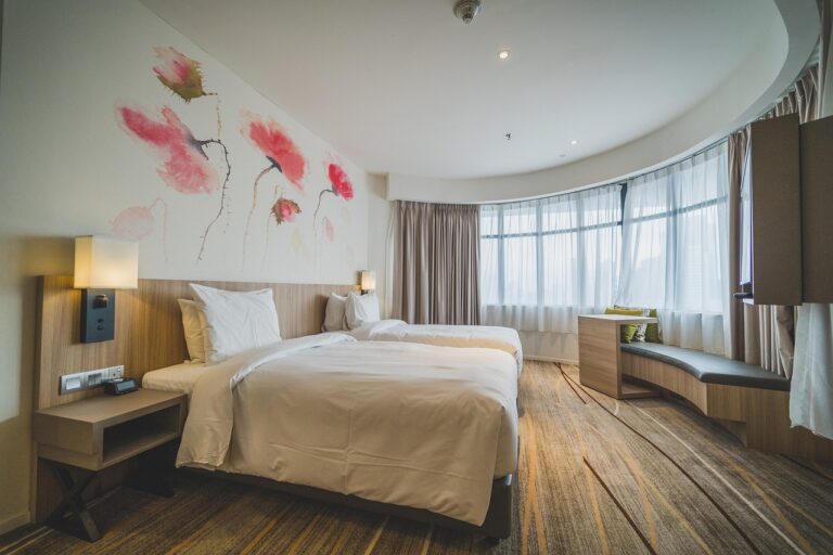 hotel-6878054_1280