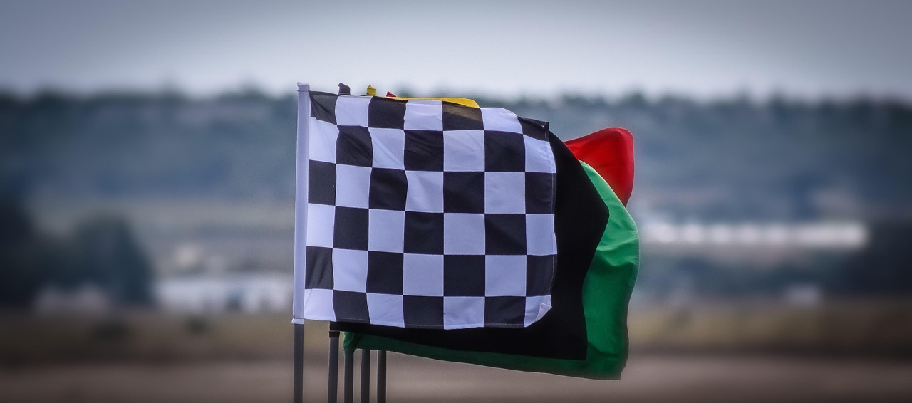 race-flags-4609598_1280