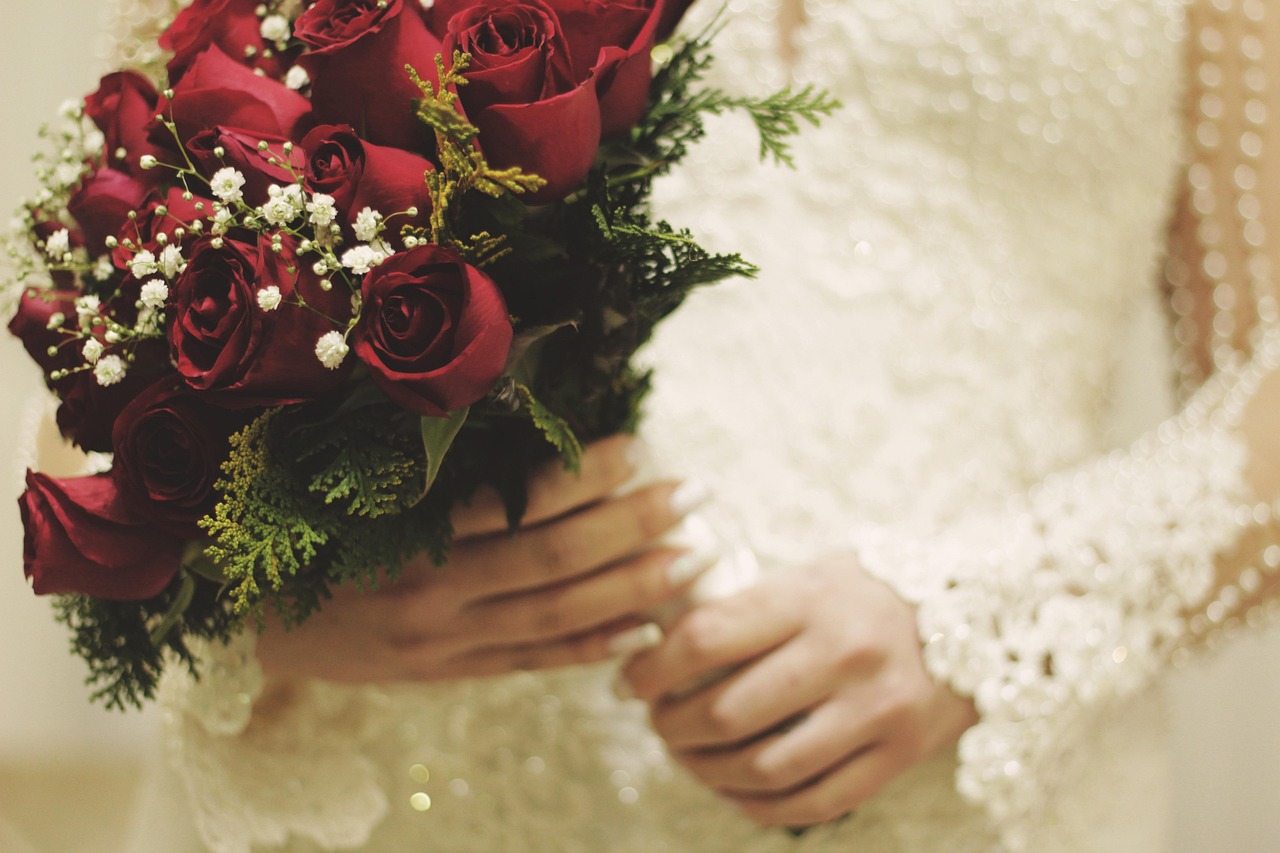 bride-1850126_1280