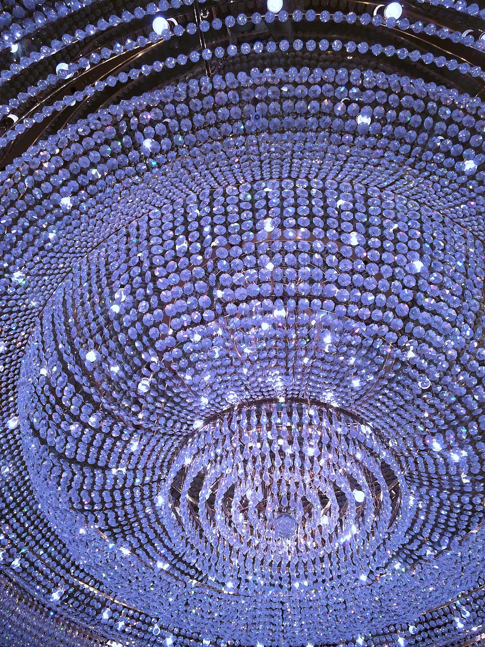 chandelier-1664832_1280