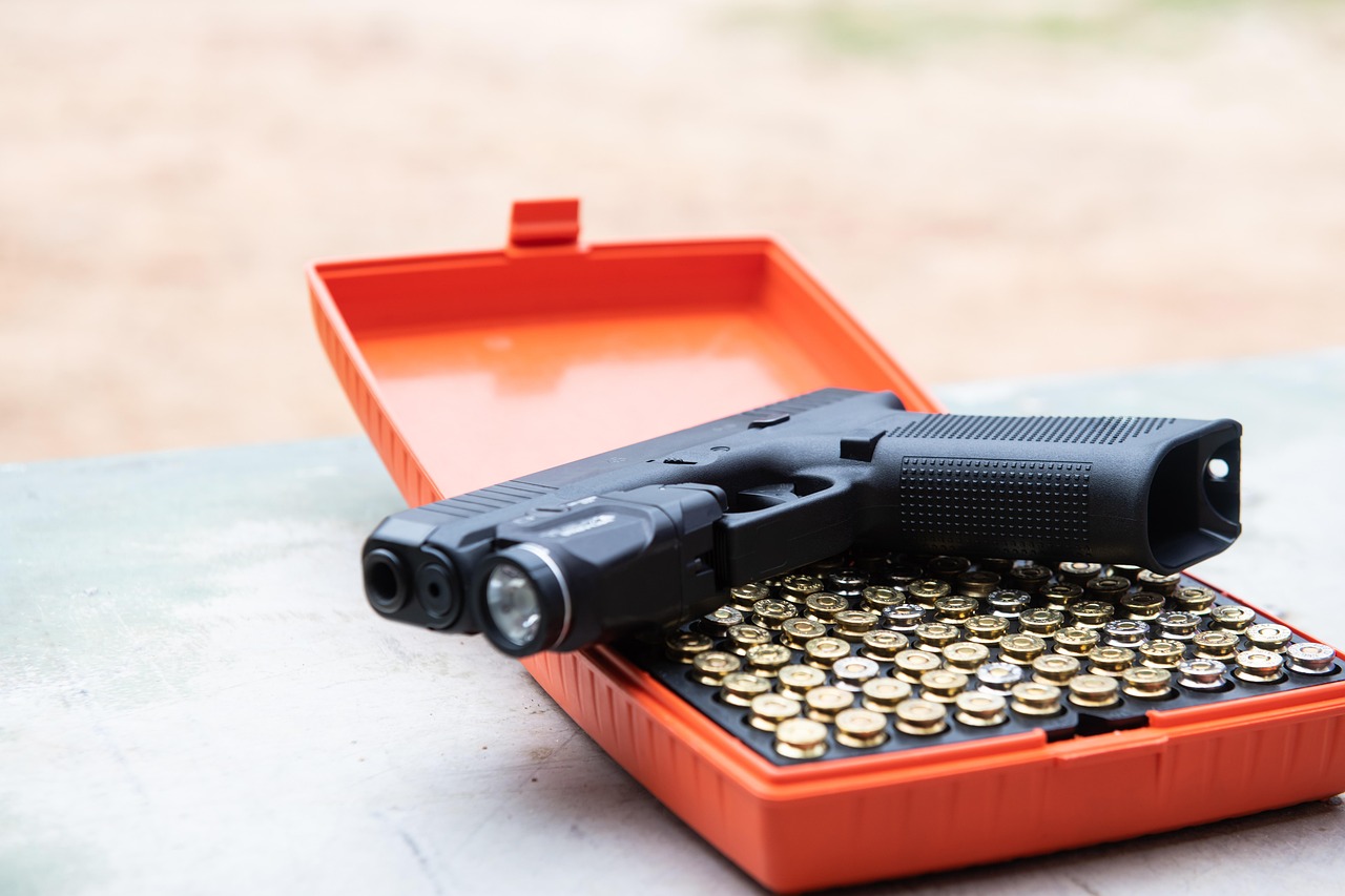 gun-6983278_1280