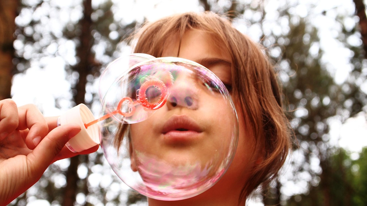 soap-bubbles-668950_1280