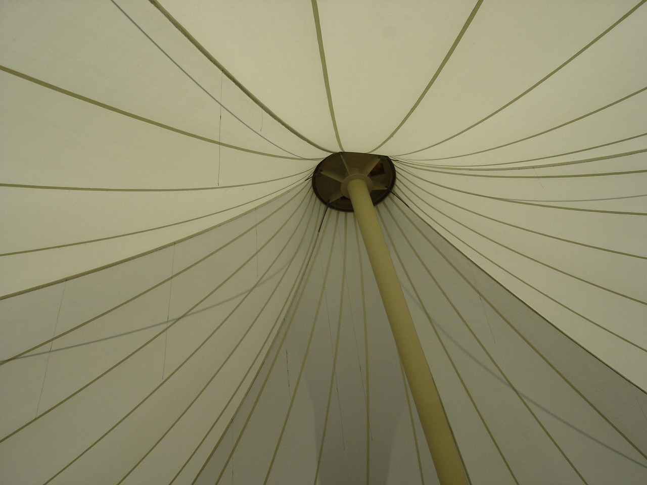 umbrella-442844_1280