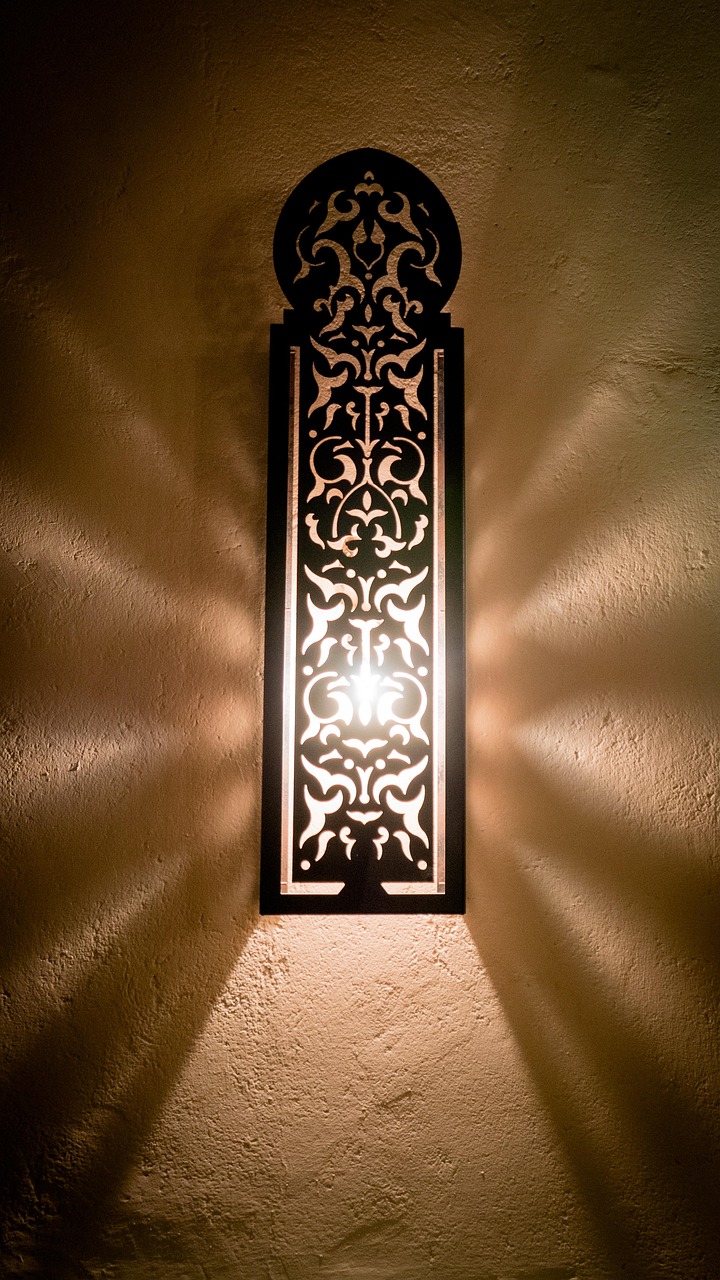 wall-light-1626966_1280